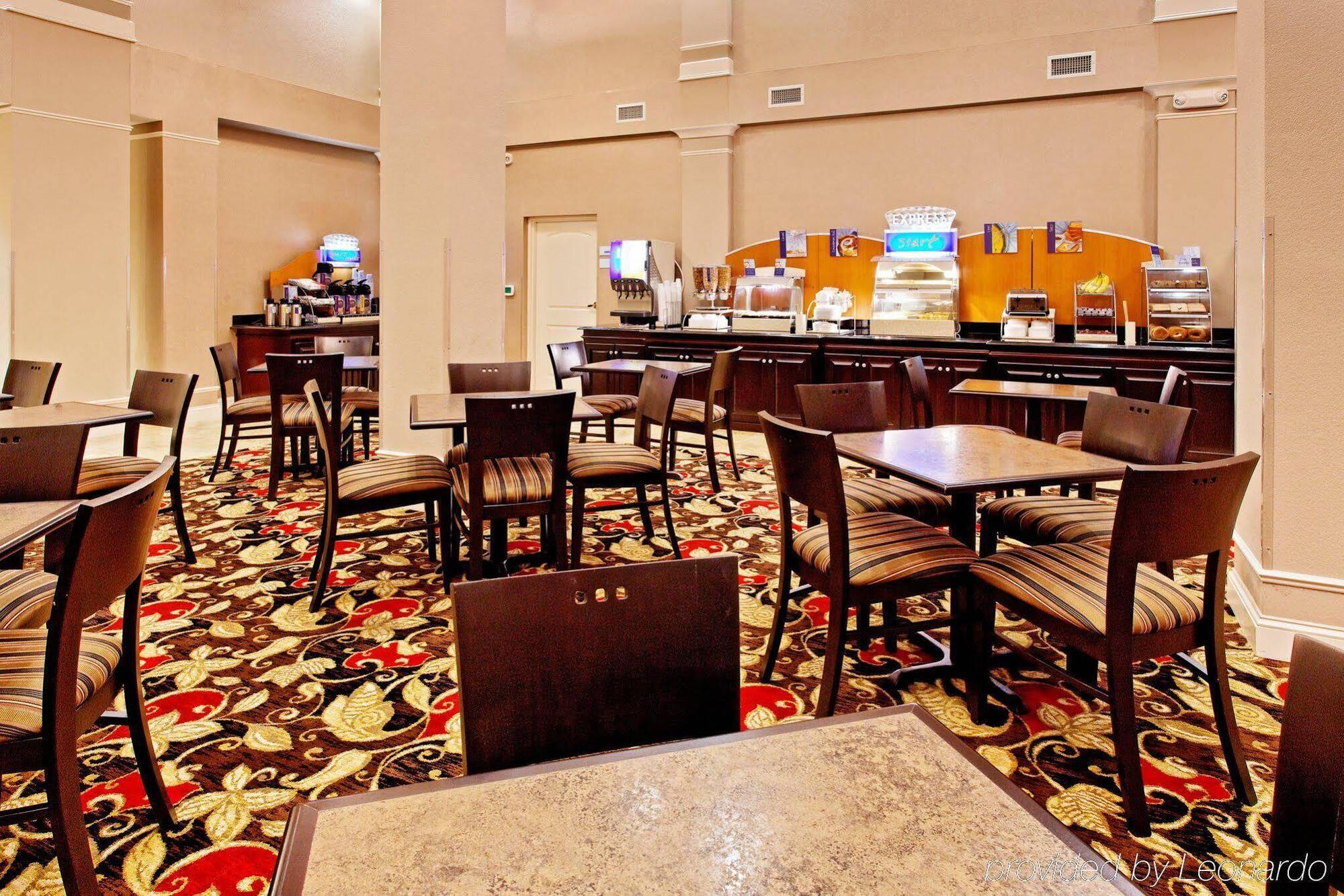 Holiday Inn Express Hotel & Suites Crestview South I-10 By Ihg Exterior foto